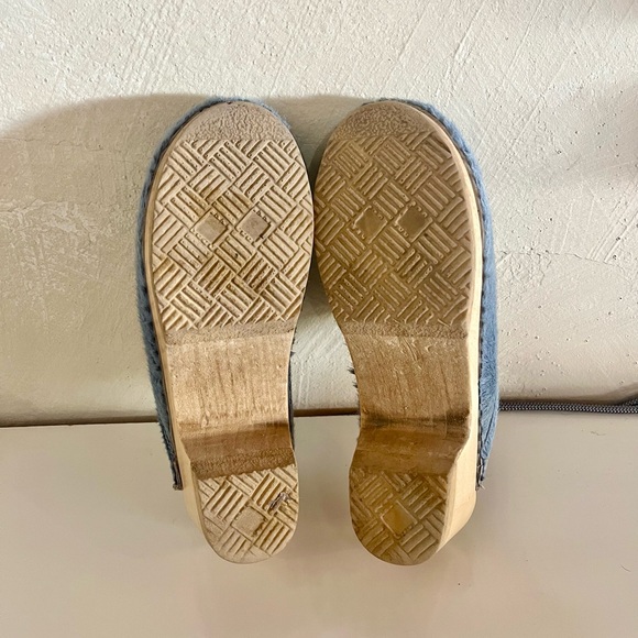 No.6 Old School Clog in Light Blue Pony Hair, 38 - Picture 4 of 7